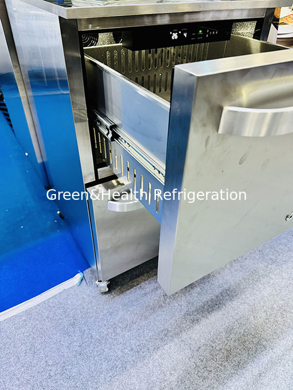 Sertifikat ETL 150L 168Kans Pintu Solid Baja Ringan Peti Keringan Luar Ruang Minuman