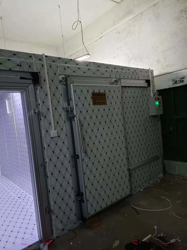 Hard Polyurethane Foam Cold Storage Room untuk Sayuran / Buah / Daging / Ikan dan Pendekatan Pendinginan Udara