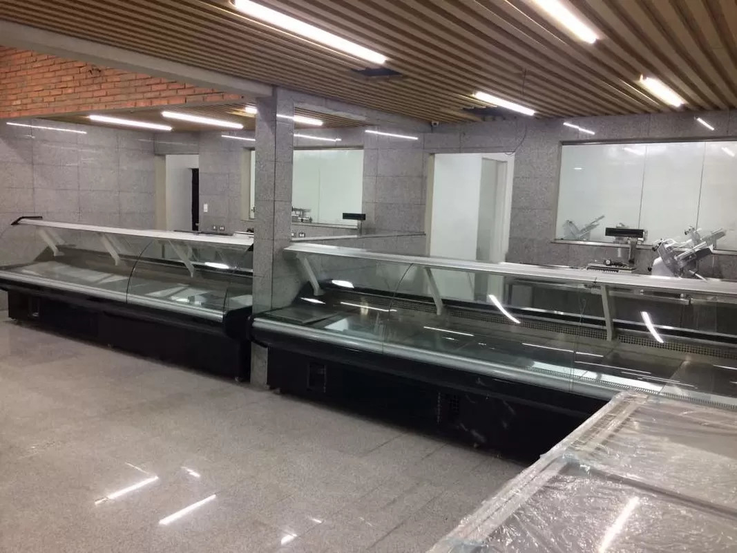 Deli Display Kulkas Daging Segar Showcase Lemari Daging Display Freezer Dengan Kaca melengkung