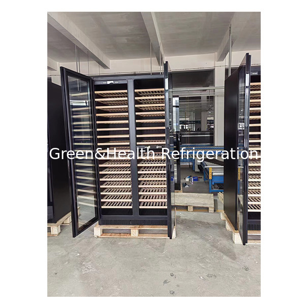 Single / Double Door Beech Kayu Rak Kaca Pintu Red Wine Storage Freezer