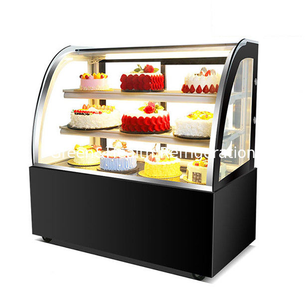 Freezer tampilan kue stainless steel kaca melengkung dengan beberapa rak untuk penggunaan komersial