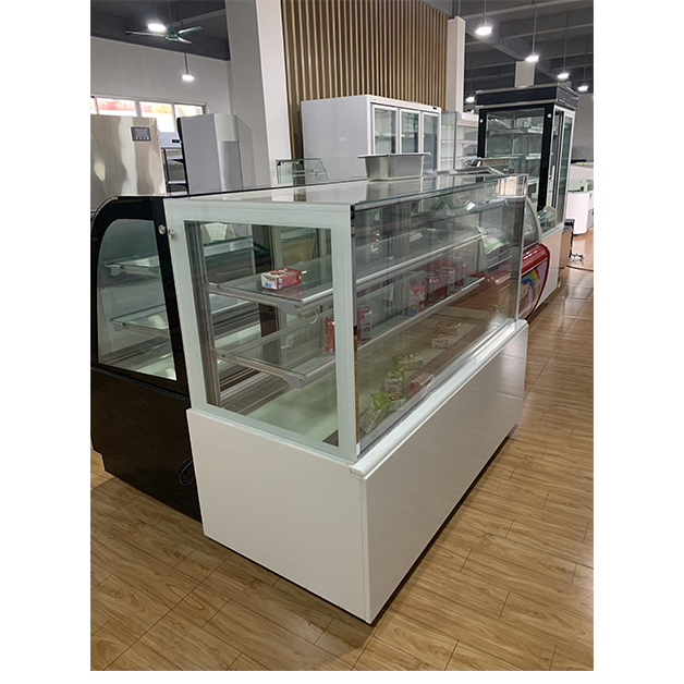 Freezer Display Kue Tiga Tingkat dengan Kaca Tempered Marmer dan Termostat Digital untuk Toko Kue
