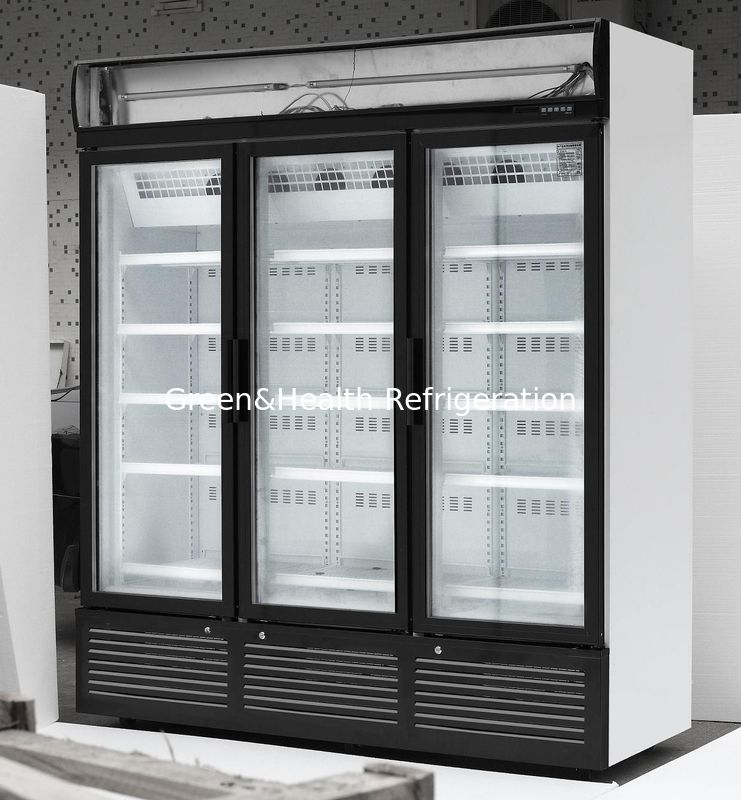 3 Pintu Stainless Steel Pintu Kaca Minuman Dingin Fasilitas Penyimpanan Besar