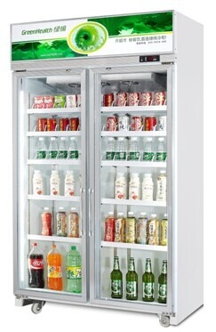3 Bagian Pintu Kaca Merchandiser Kulkas Komersial vertikal Kulkas Merchandiser Dingin Dengan Pintu Kaca Berayun